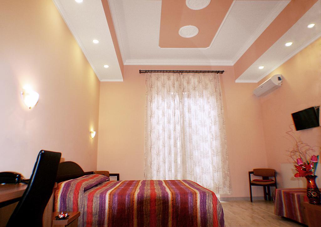 Premier Cavour Hotel Róma Szoba fotó